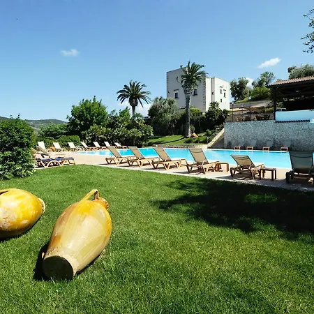 Agriturismo Torre Dei Preti-3